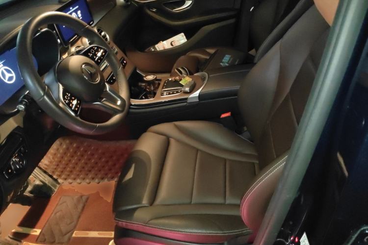 Used Mercedes-Benz GLC 2022 Facelifted GLC 300 L 4MATIC Luxury Edition Left Front Seat