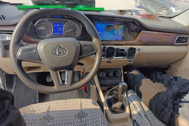Used CHANGAN KUAYUE Xing V7 2022 1.6L Gasoline Comfort Version 2-Seat Dual-Side Doors DAM16KR Center Console