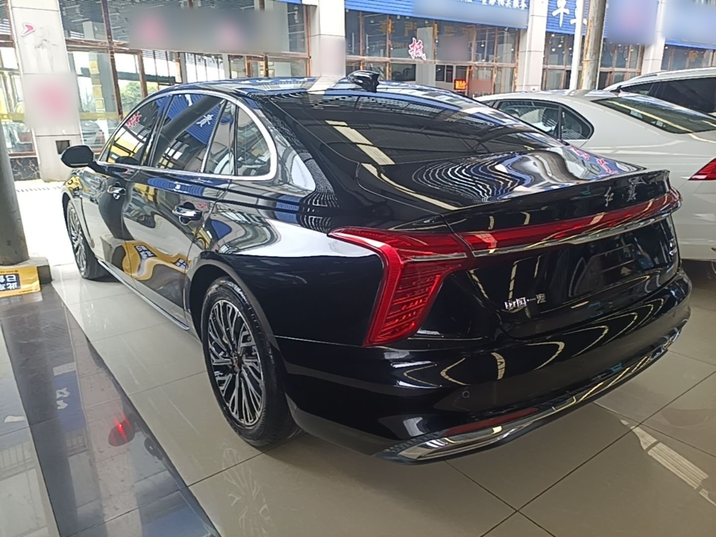 Hongqi H5 2024 2.0T Automatic Smart Connect Flagship Edition - Chinese Trim Chang — снимка 4