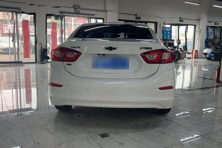 Used Chevrolet Cruze 2018 Redline 320 Automatic Pioneer Edition Exterior 4