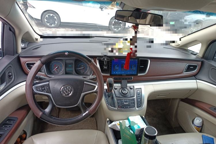 Used Buick GL8 2015 2.4L Luxury Business Premium Edition
