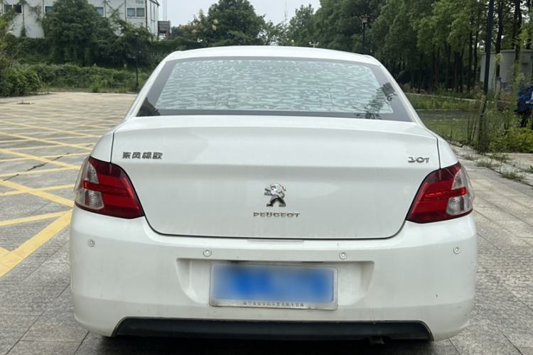 Used Peugeot 301 2014 1.6L Manual Comfort Edition