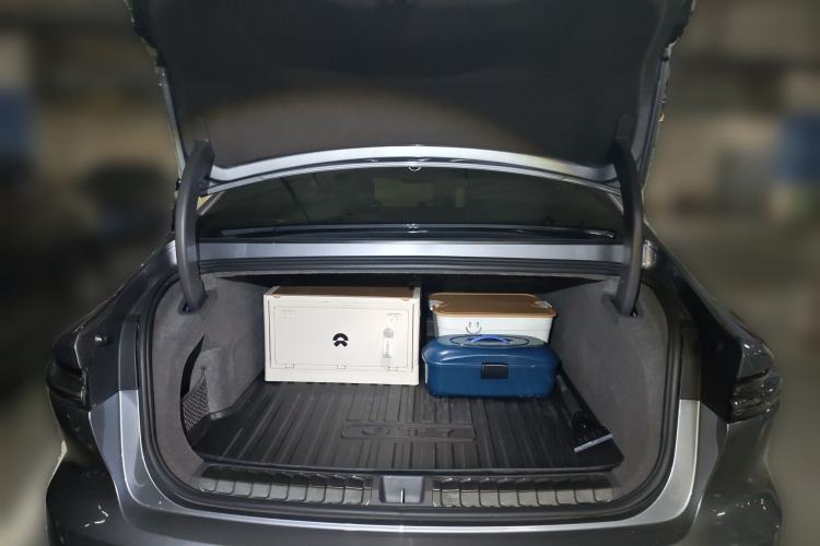 Used Nio ET7 2024 75 kWh Executive Edition Trunk