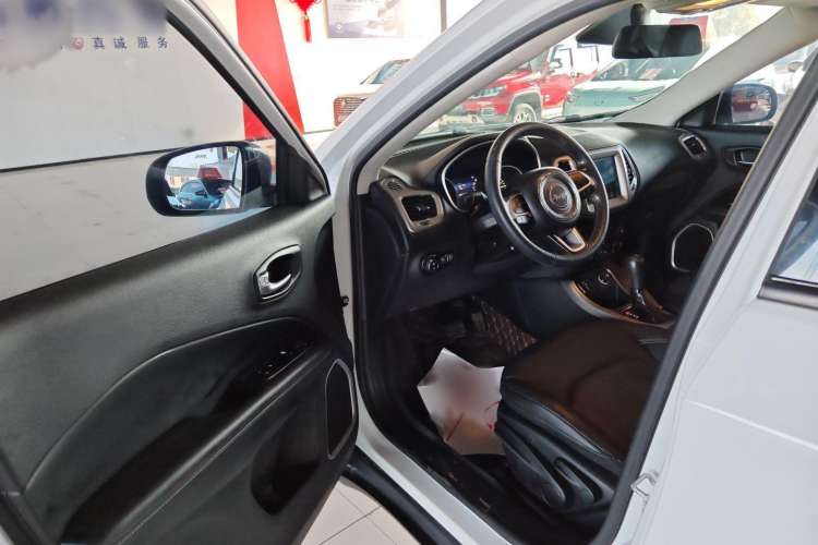 Used Jeep Compass 2017 200T Automatic Family Edition