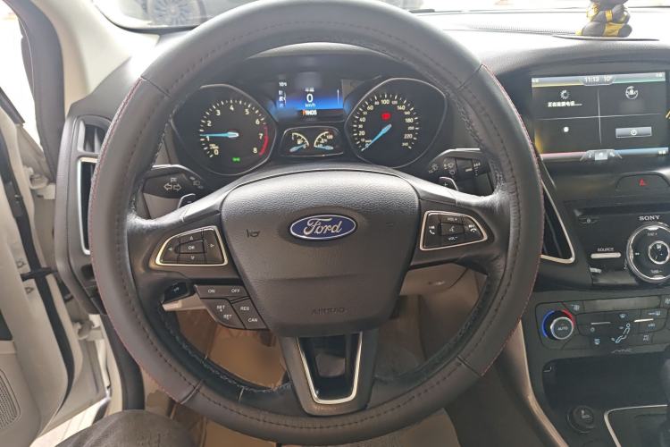 Used Ford Focus 2015 Sedan EcoBoost 180 Automatic Flagship Model
