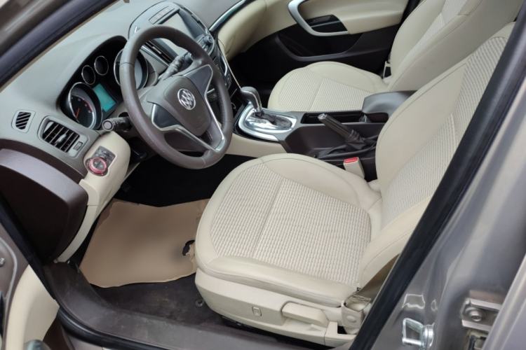 Used Buick Regal 2015 2.0L Leading Fashion Edition
