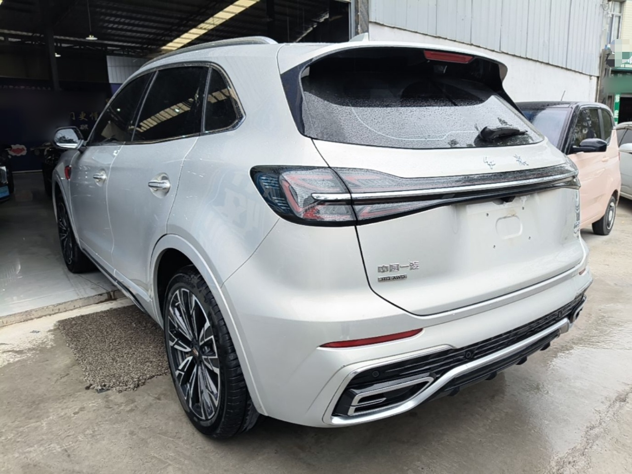 Hongqi HS5 2023 2.0T Four-Wheel Drive Flagship Pro Edition - Chinese Trim Xiang — снимка 4