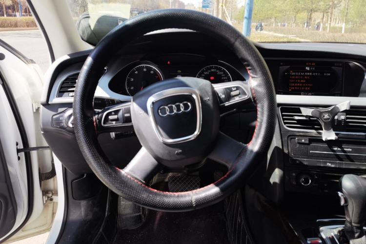 Used Audi A4L 2012 2.0 TFSI automatic luxury version