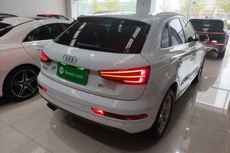 Used Audi Q3 2018 30th Anniversary Edition 30 TFSI Fashion Model Rear Right 45 Deg