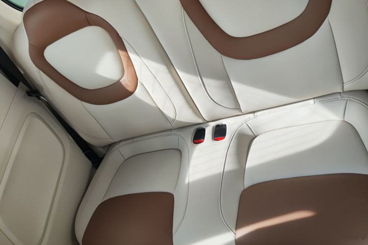 Used Wuling Hongguang MINIEV 2024 3rd Generation 215km Advanced Version Left Rear Seat