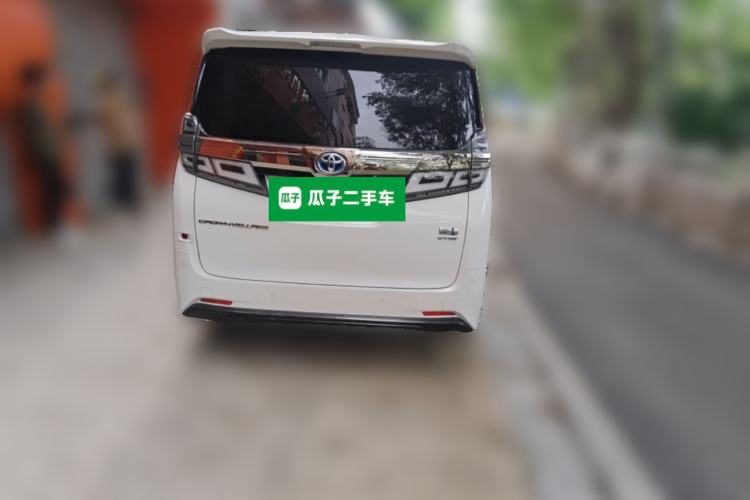 Used Toyota Vellfire 2021 Crown Dual-Engine 2.5L HV Luxury Edition Rear