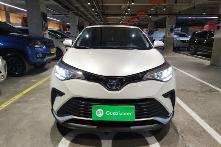 Used Toyota IZOA 2022 Dual-Motor 2.0L Yi Xing Edition
