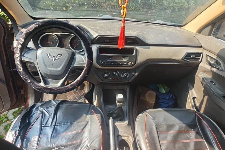 Used Wuling Hongguang 2018 1.5L S Standard Version L2B
