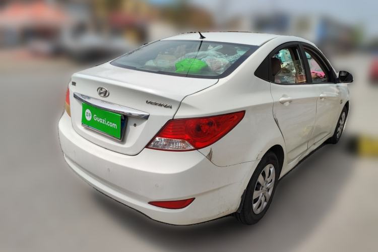Used Hyundai Verna (older generation) 2010 Sedan 1.4L Manual Comfort GS Rear Right 45 Deg