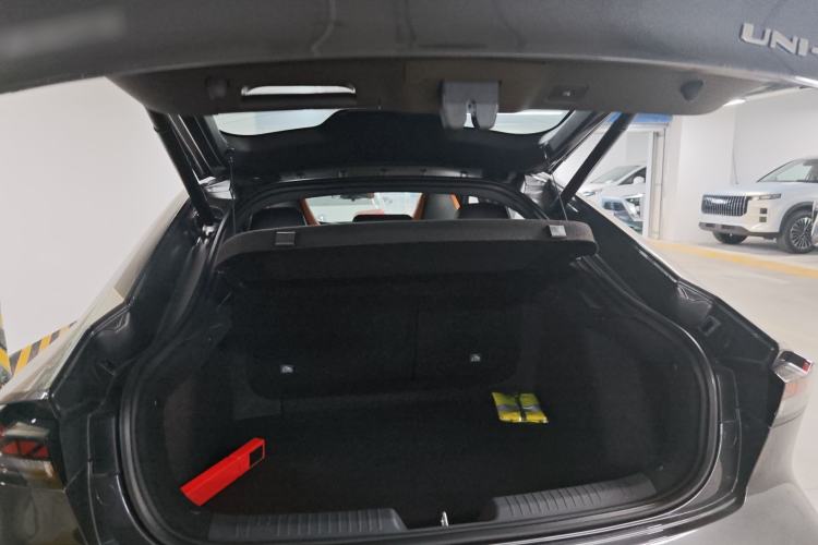 Used Changan UNI-V 2024 1.5T Prestige Sport Edition