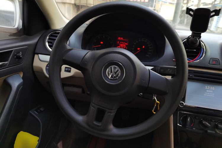 Used Volkswagen Jetta 2015 1.6L Manual Comfort Model