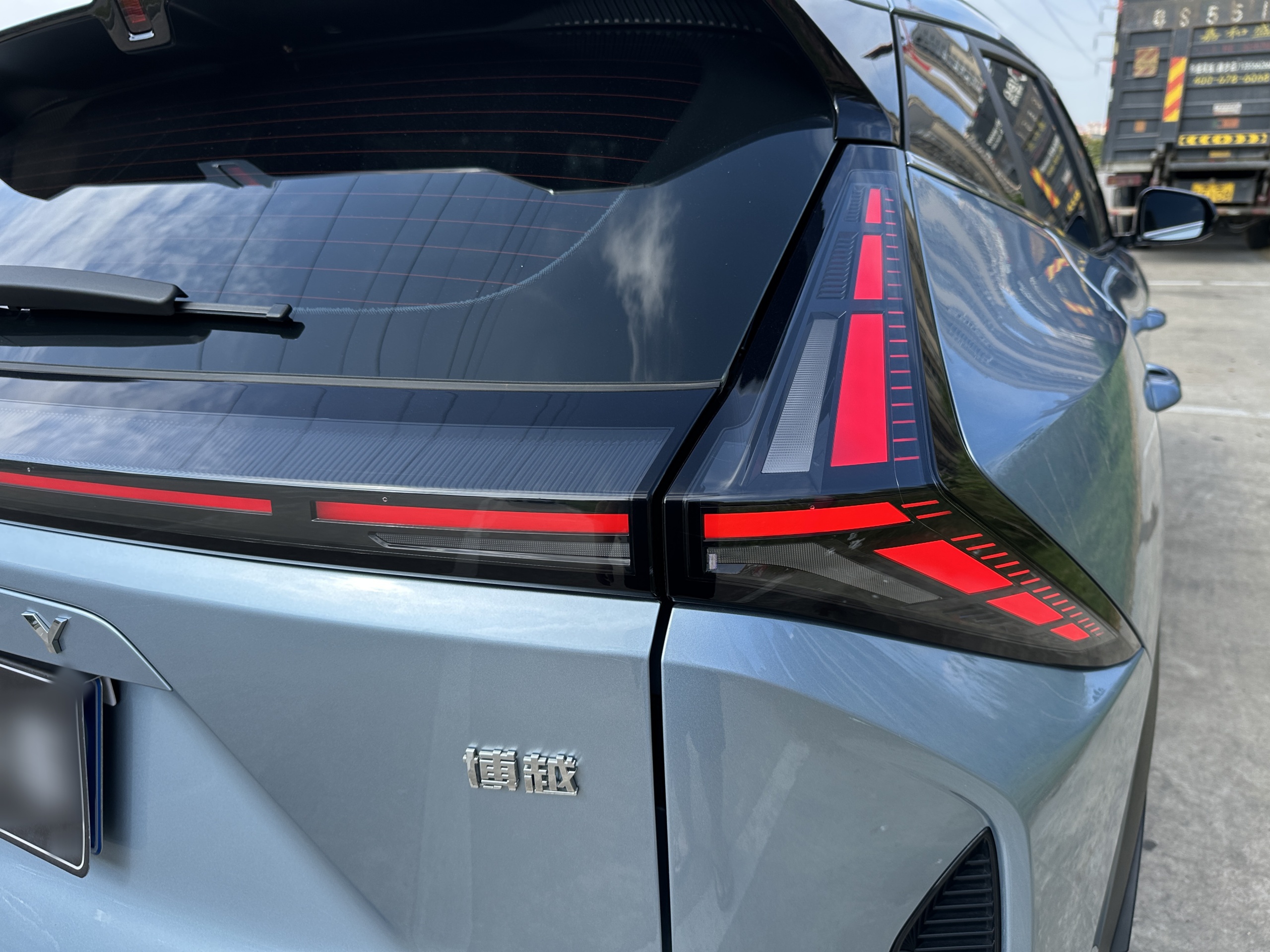 Geely Auto Emgrand X7 Sport 2024 1.5TD Dragon Edition — снимка 18
