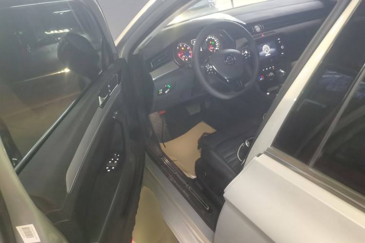 Used Volkswagen Magotan 2019 280TSI DSG Leading Model China VI Standard