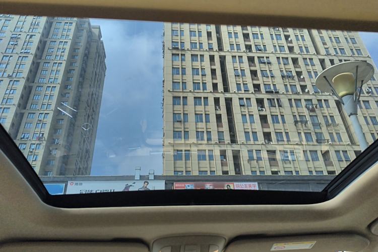 Used Mercedes-Benz R-Class 2017 R 320 4MATIC Business Edition Prestige Model
