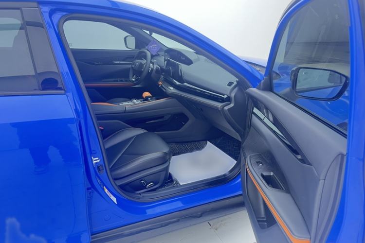 Used Changan UNI-V 2022 1.5T Prestige Version