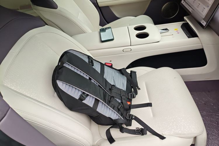 Used Avatr 06 2025 Pro Range-Extended Edition Right Front Seat