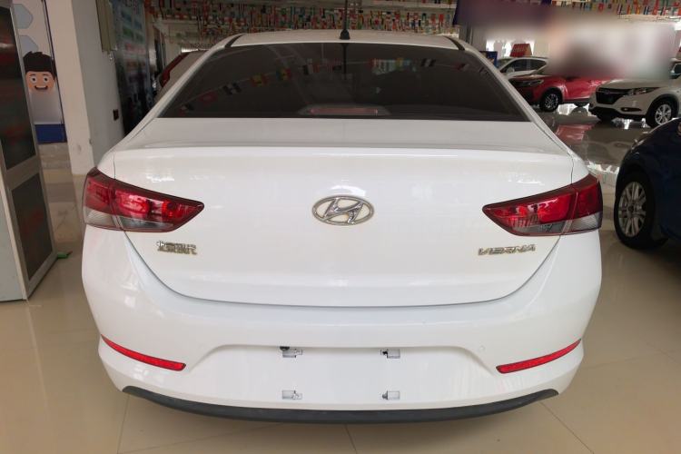 Used Hyundai Verna (new generation) 2016 1.4L Automatic Cool Edition GLS Rear