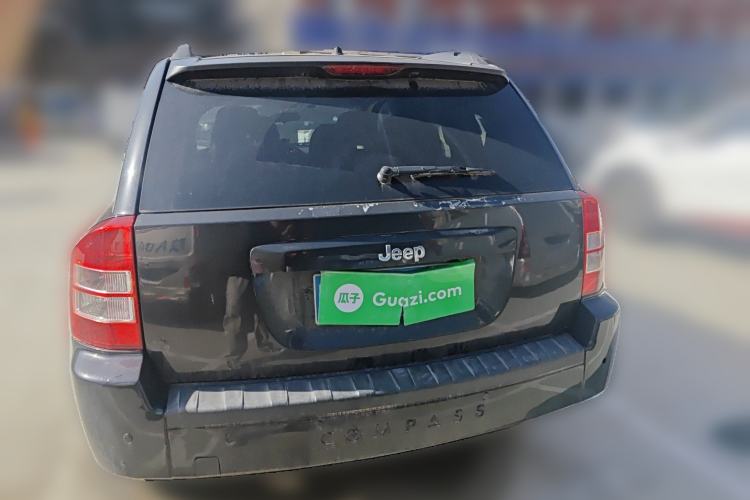 Used Jeep Compass 2010 2.4L four-wheel drive sport version
