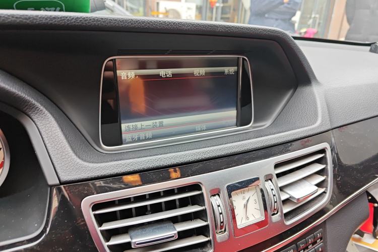 Used Mercedes-Benz E-Class 2014 Restyled E 260 L Sport Edition Audio And AC Panel