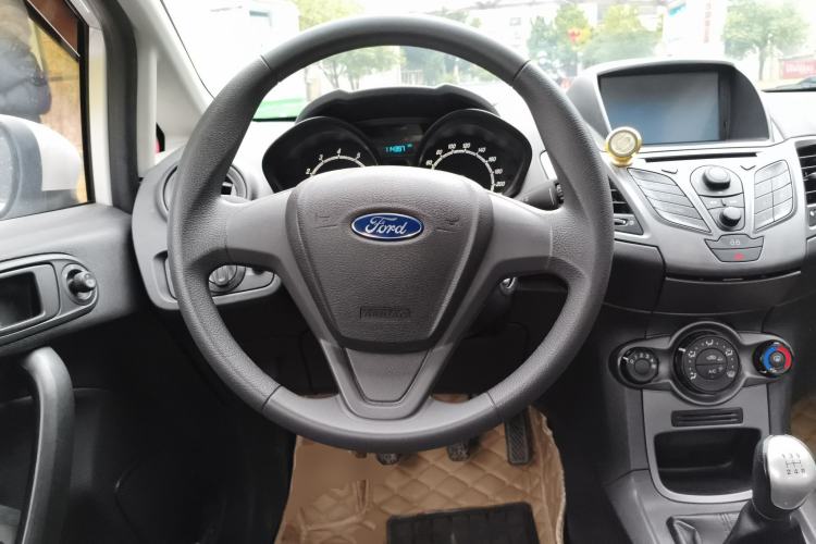 Used Ford Fiesta 2013 Sedan 1.5L Manual Fashion Edition