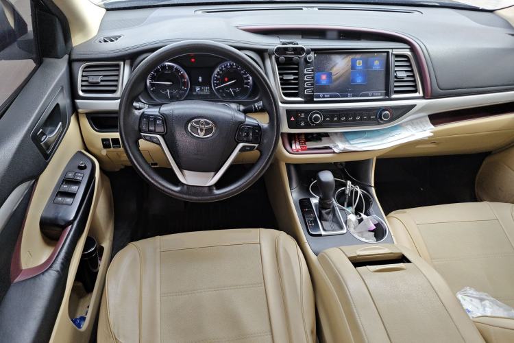 Used Toyota Highlander 2015 2.0T Two-Wheel Drive Elite Edition 7 Seats
