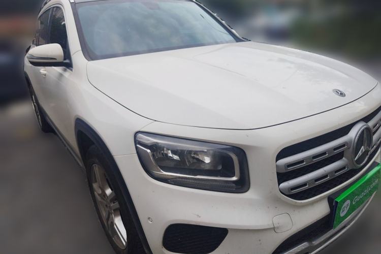Used Mercedes-Benz GLB 2020 GLB 180 Dynamic Edition Front Right 45 Deg