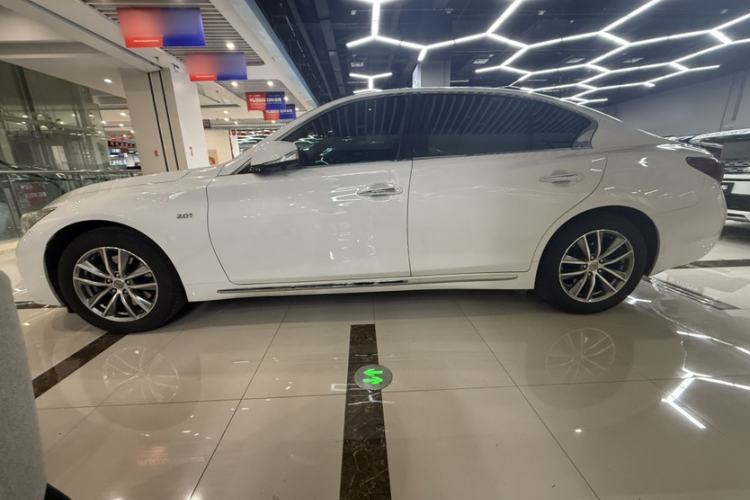 Used Infiniti Q50L 2018 2.0T Comfort Edition China V Standard Exterior 5