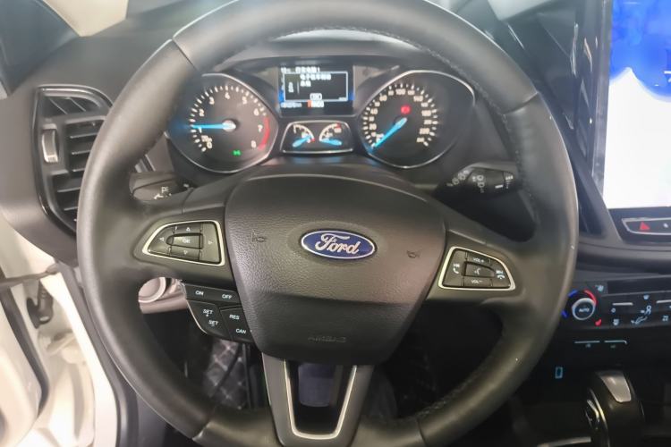 Used Ford Kuga 2019 EcoBoost 180 Two-Wheel-Drive Titanium Plus Model China V Standard Steering Wheel