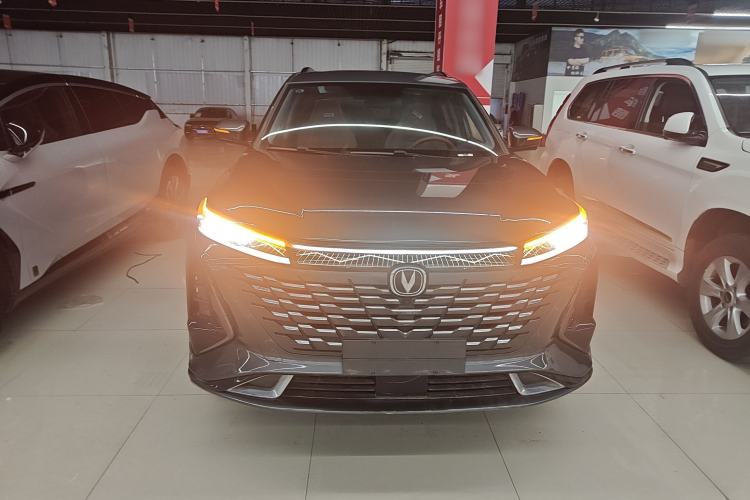 Used CHANGAN CS75 PLUS iDD 2023 ZhiDian iDD Smart Leading Model
