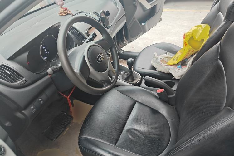 Used Kia Forte 2014 1.6L MT GL