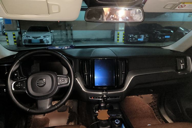 Used Volvo XC60 2019 T5 4x4 Smart Edition China V Standard