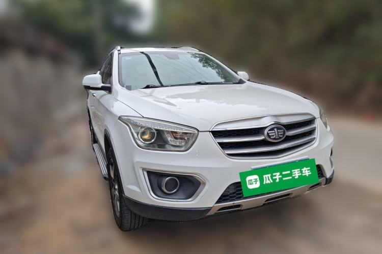Used Bestune X80 2013 2.0L automatic comfort version
