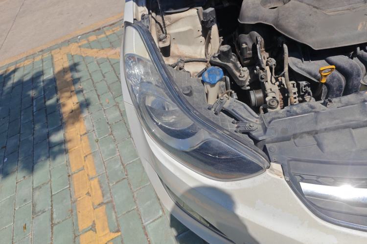 Used Hyundai Elantra (5th Generation / Langdong) 2015 1.6L Automatic Fashion Model