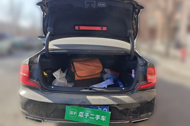 Used Volvo S90 2017 T5 Prestige Edition