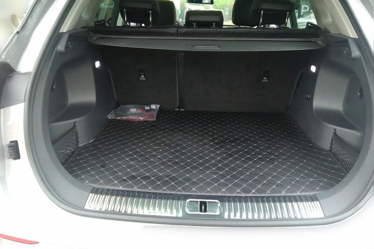 Used Hongqi HS5 2023 2.0T Qixiang Pro Edition Trunk