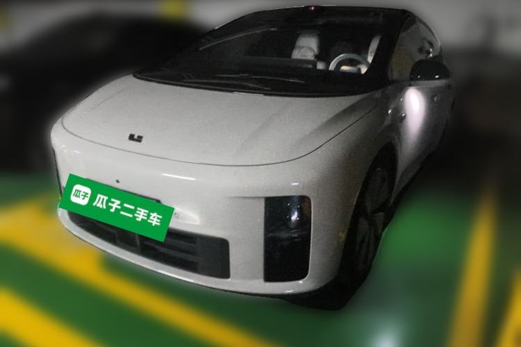 Used Li Auto i6 2025 Model Four-Wheel-Drive Standard Type