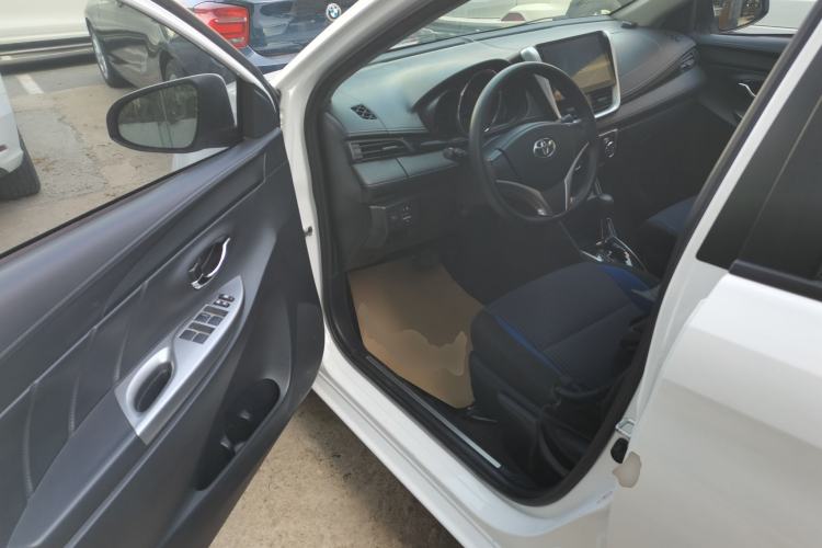 Used Toyota YARiS L Zhi Xuan 2016 Revised Version 1.5G CVT with Dynamic Sunroof