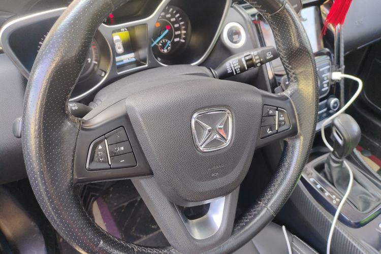 Used JMC Yusheng S330 2016 1.5L GTDi Automatic Two-Wheel Drive Prestige Edition Steering Wheel