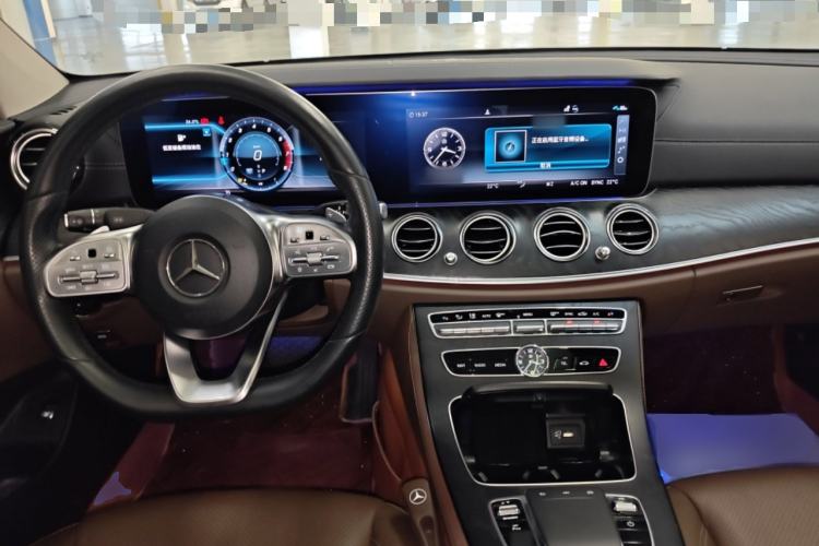 Used Mercedes-Benz E-Class 2019 E 300 L Sporty and Stylish Model