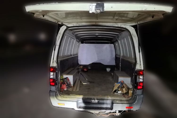 Used Golden Dragon Hiace 2019 2.0L Gasoline Cargo Version Longyun GL850 Short Wheelbase Low-Roof XC4G20