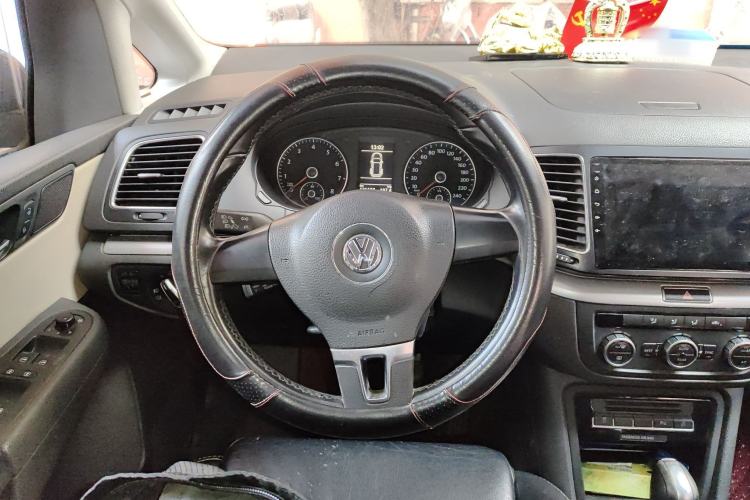 Used Volkswagen Sharan 2013 1.8TSI Standard Model Euro IV
