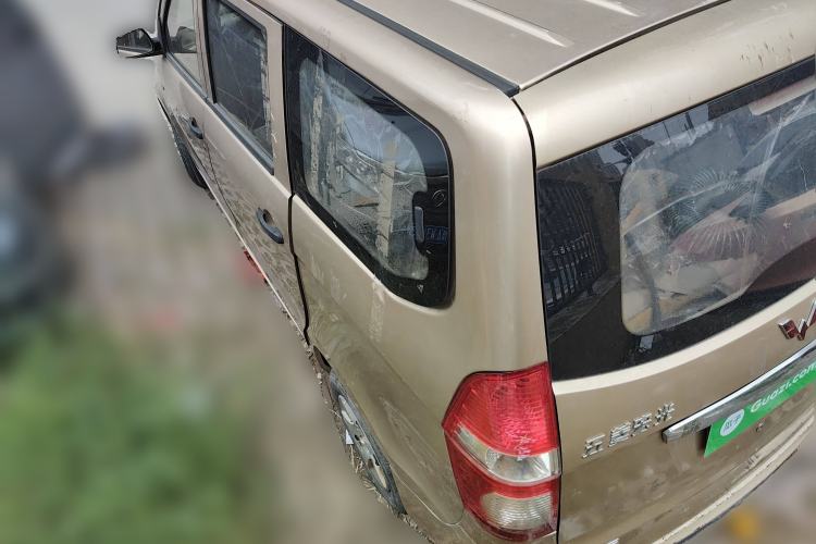 Used Wuling Hongguang 2014 1.5L Base Version
