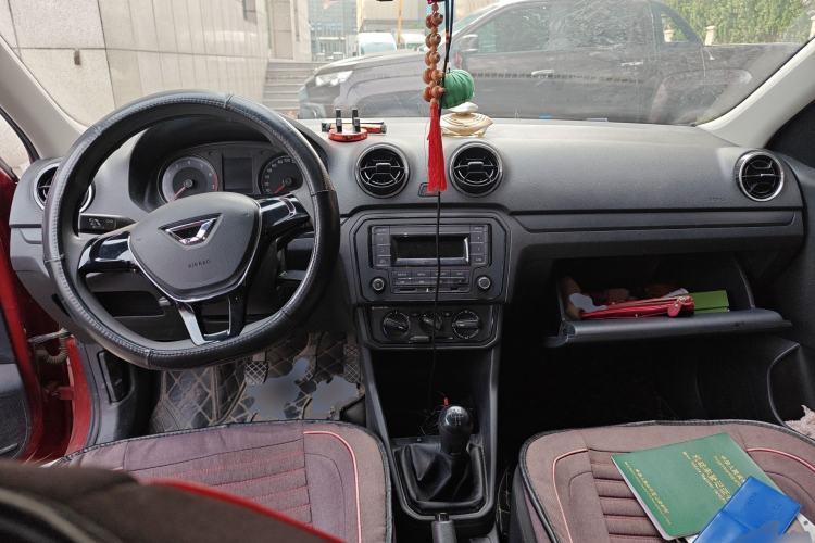 Used Jetta VA3 2019 1.5L Manual Entry-Level Version Center Console