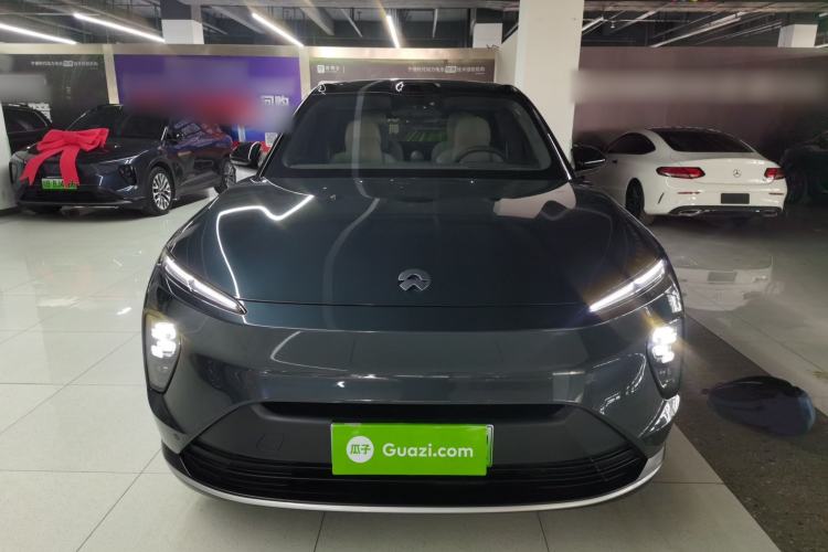 Used Nio ES8 2024 75 kWh Front