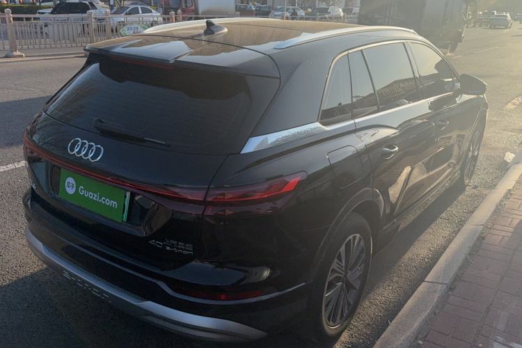 Used Audi Q5 e-tron 2023 40 e-tron Shining Edition Brocade Suit Exterior 5